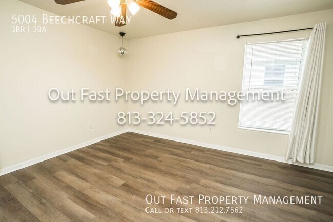 Building Photo - 5004 Beechcraft Way