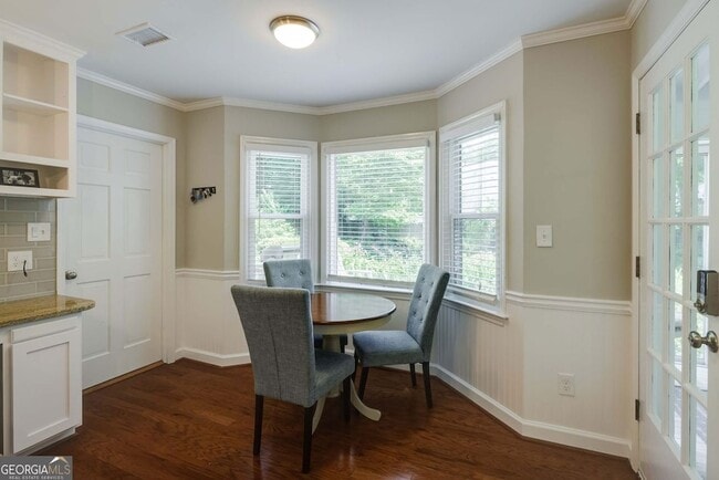 Building Photo - 1140 Mitsy Forest Dr NE