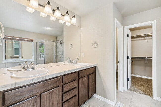 Building Photo - Stylish Cordera Ranch with Finished Basement, Gourmet Kitchen, and Ideal D20 Location