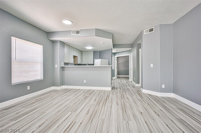 Building Photo - 5125 W Reno Ave