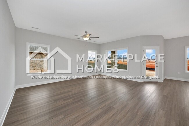 Building Photo - 113 Saylor Rose Dr