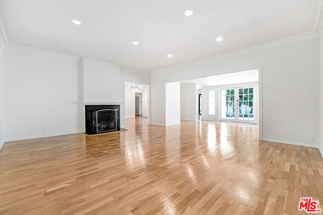 Building Photo - 1216 Peck Dr