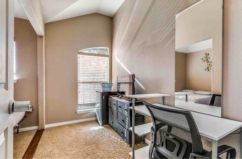 Building Photo - 1530 Wild Fire