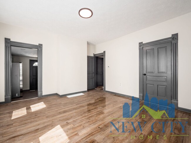 Building Photo - Renovated Spacious Two Bedroom in Franklinton