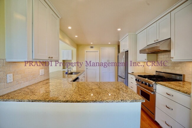 Building Photo - Lovely 3 Bedroom Mariner Cove House Coming...