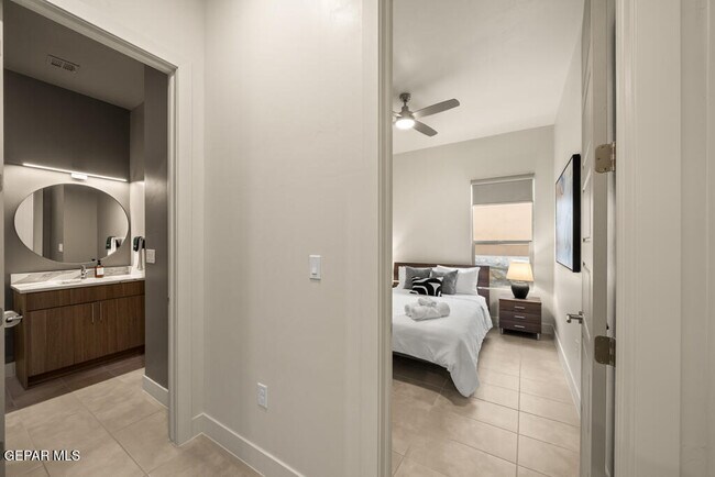 Building Photo - 828 Acton St