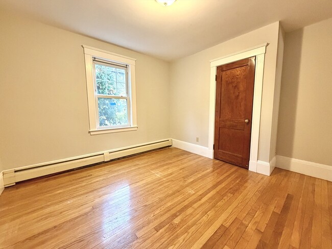 Building Photo - 26 Howard St