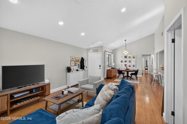 Building Photo - 9351 Arbolita Way
