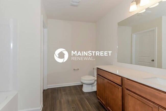 Building Photo - 2546 Queen Bee Dr