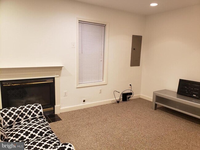 Building Photo - 9426 Silver Meteor Ct