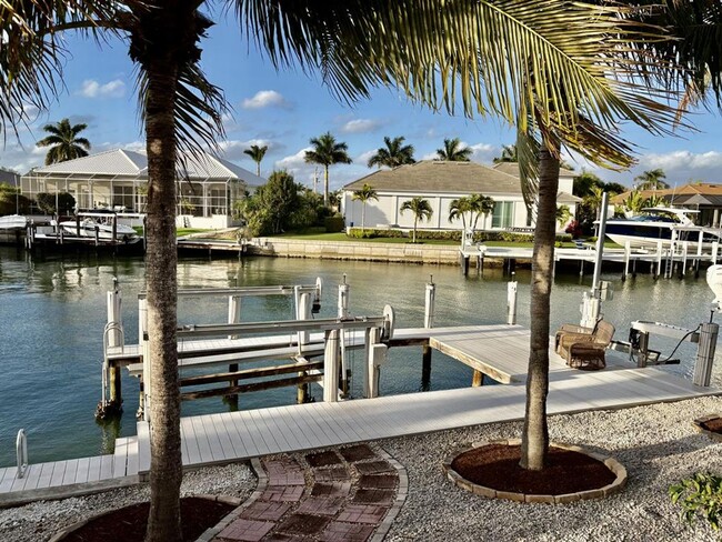 Building Photo - Home