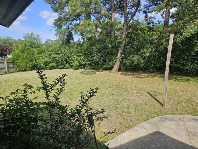 Building Photo - 619 Berwick Dr