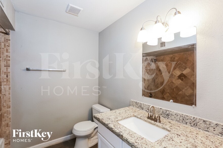 Building Photo - 14838 N 38th St