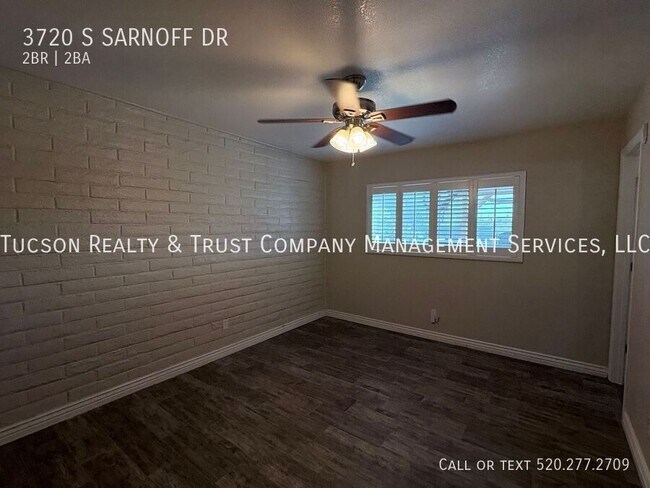 Building Photo - 3720 S Sarnoff Dr