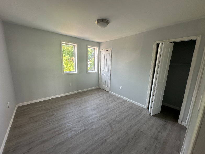 Building Photo - 2838 Linden Ave