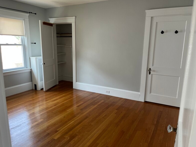 Bedroom 1 - 100 Lauriston St