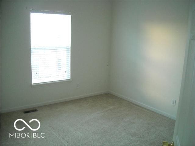 Building Photo - 998 3rd Ave NW