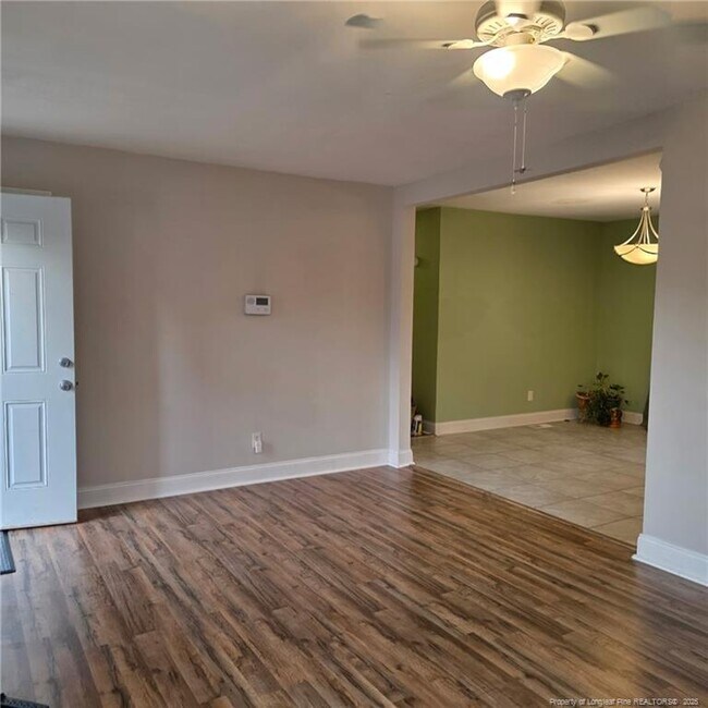 Building Photo - 1401 Greenock Ave