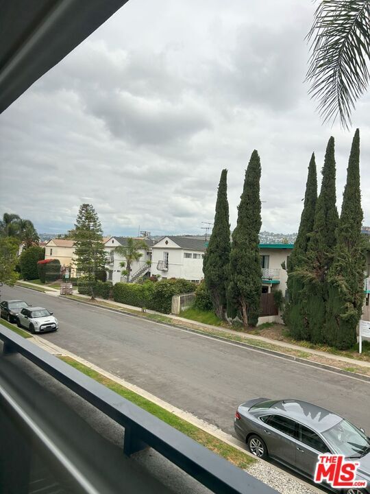 Building Photo - 7916 Blackburn Ave