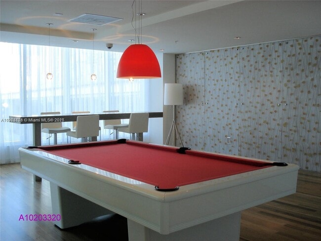 Building Photo - 133 NE 2nd Ave