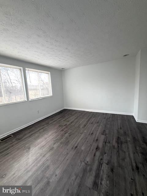 Building Photo - 6131 Gardenia Ct