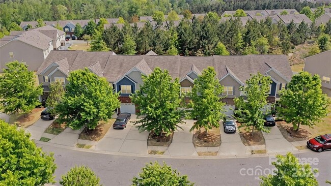 Building Photo - 2752 Sawbridge Ln