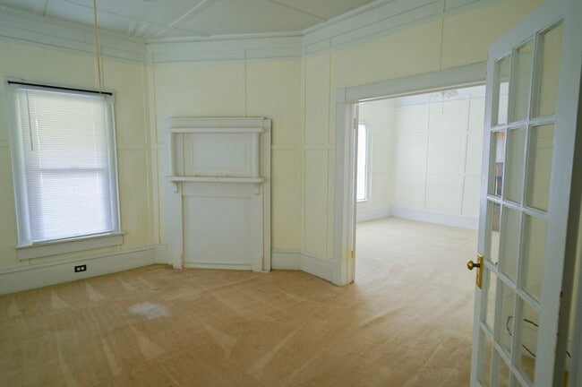 Building Photo - 211 Wilkerson St