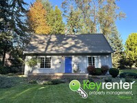 Building Photo - Cute Cottage on Fox Island, WA!