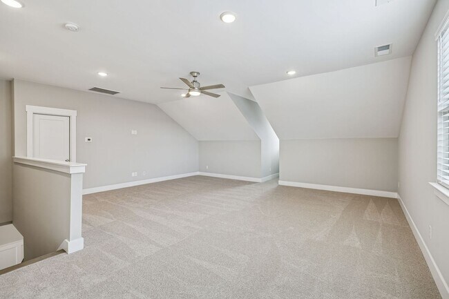 Building Photo - Stunning Craftsman-Style Rental Home with Flexible Living Space & Luxury Upgrades!