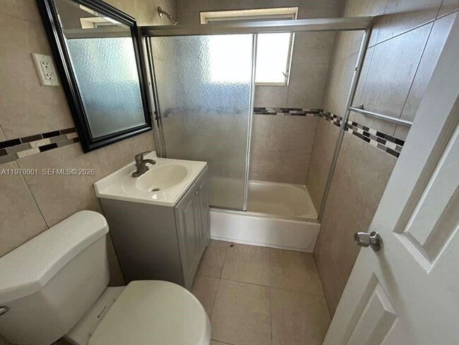 Building Photo - 8321 Crespi Blvd