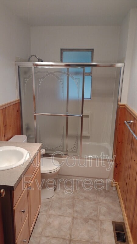 Building Photo - 17224 SE Wax Rd