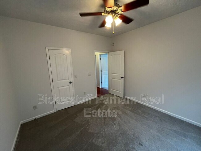Building Photo - 7013 Imperial Way