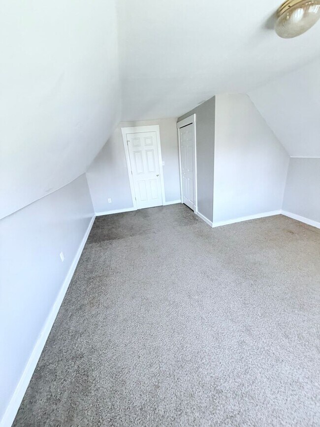 Building Photo - 3914 W 21st St