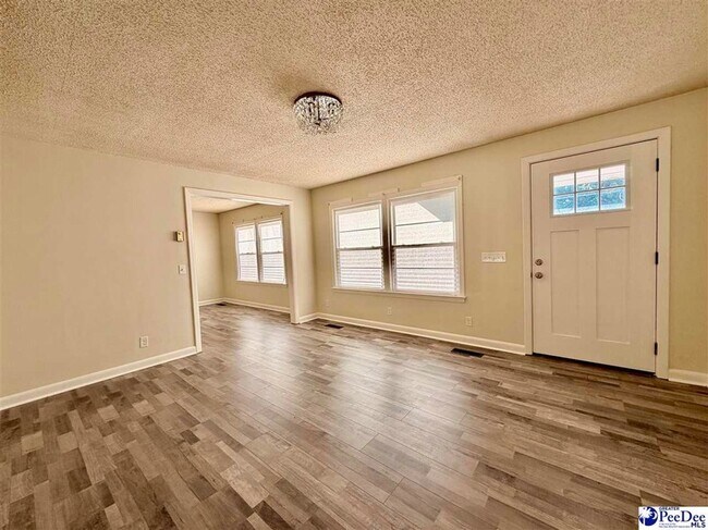 Building Photo - 1427 Old Ebenezer Rd