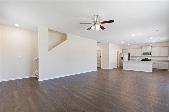 Building Photo - 1508 Brangus Dr