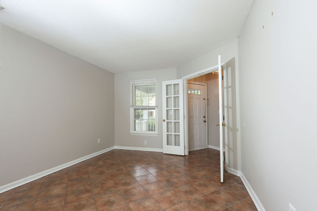 Building Photo - 112 Buena Vista Dr