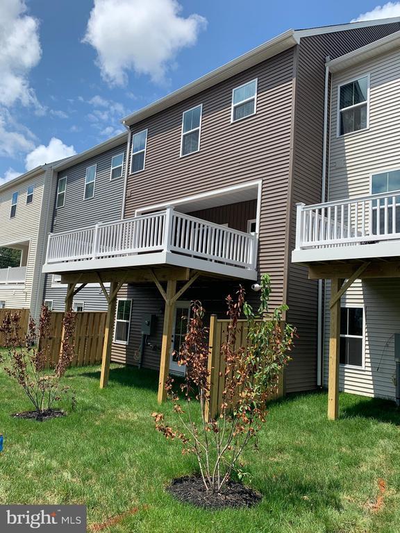 Building Photo - 11263 Dry Spring Dr