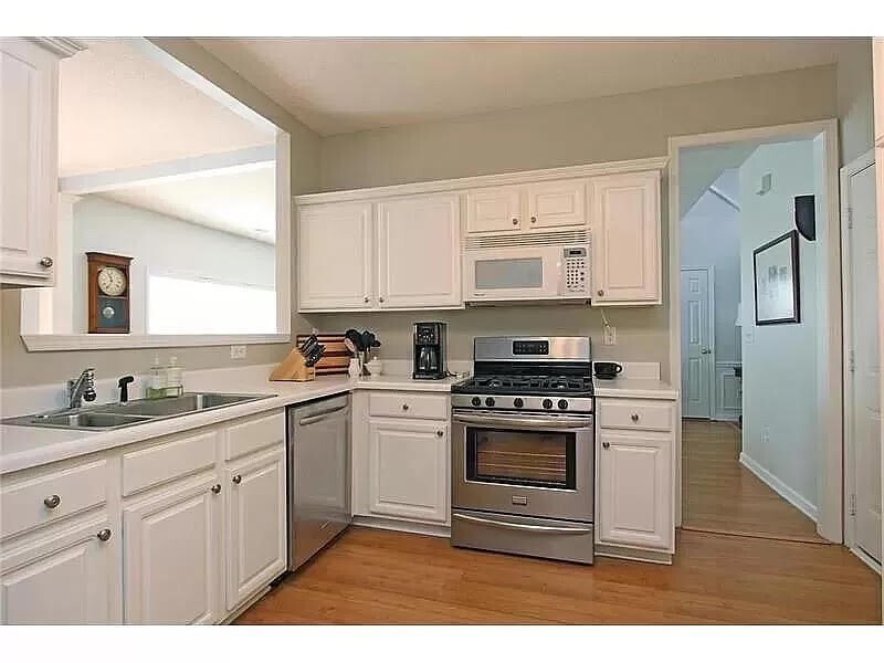 Building Photo - 2706 Cottesford Dr SE