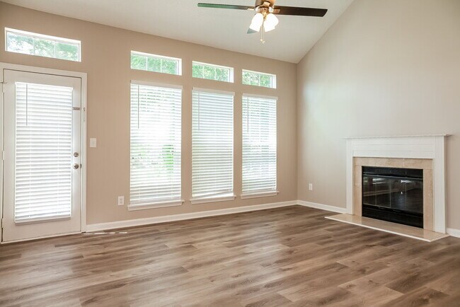 Building Photo - 8302 Bristol Ford Pl