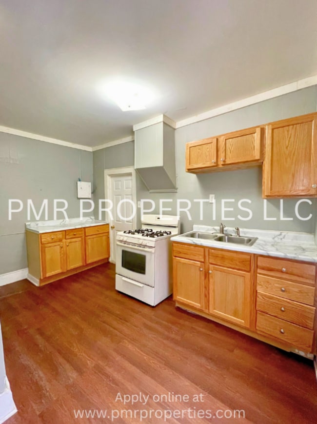 Building Photo - 1 Bed / 1 Bath Studio