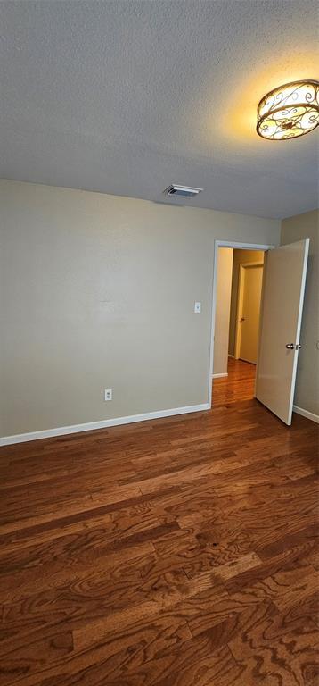 Building Photo - 22 W Broken Oak Ct
