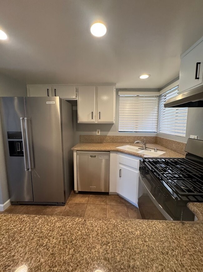 Building Photo - Great 2 Bedroom 2 bath - Villamira  Community, Laguna Niguel-In Unit Laundry Included