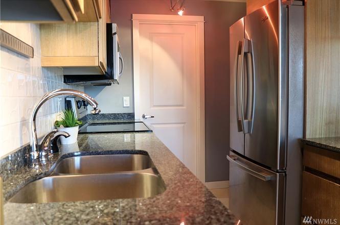 Kitchen - 701 122nd Ave NE
