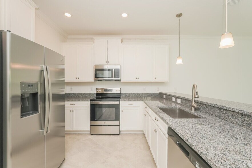 Building Photo - 17512 Radiant Shine Wy