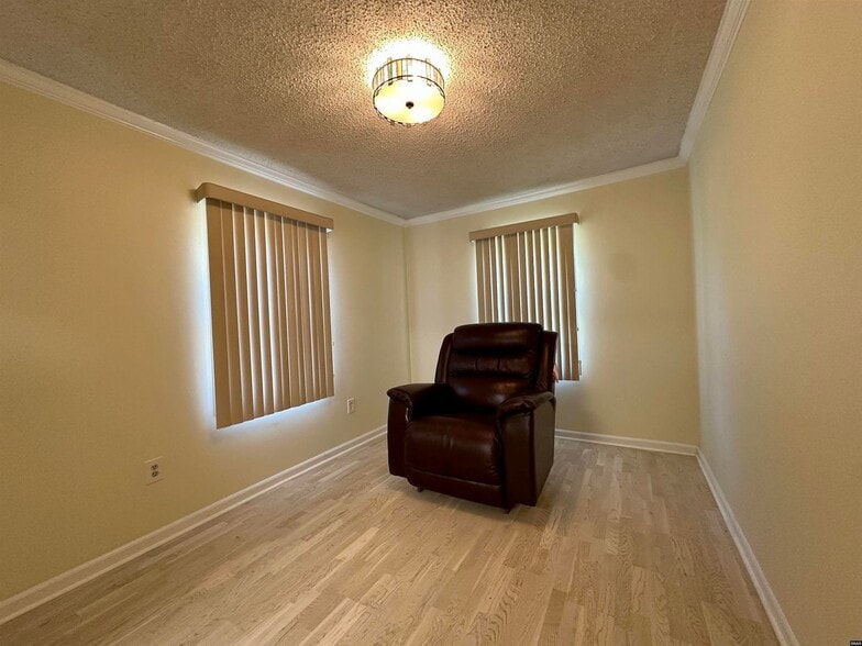 Office - 2550 Old Highway 69