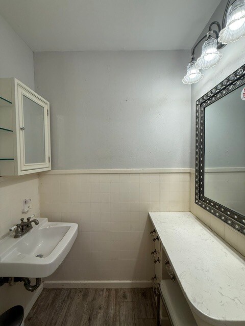 Building Photo - 2614 25th St