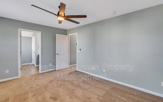 Building Photo - 132 Rocking Horse Ln