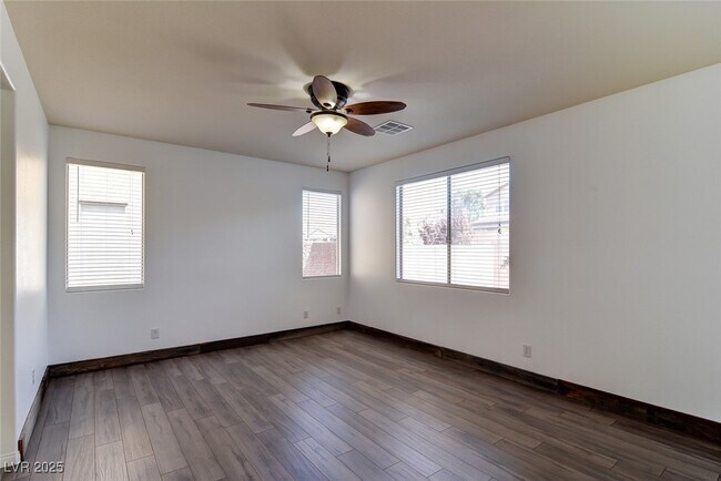 Building Photo - 1012 Via Canale Dr