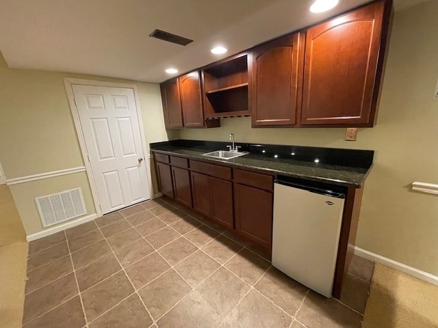 Building Photo - 2025 Clementi Ln