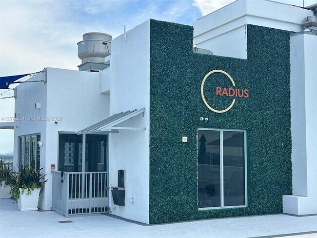 Building Photo - 1830 Radius Dr